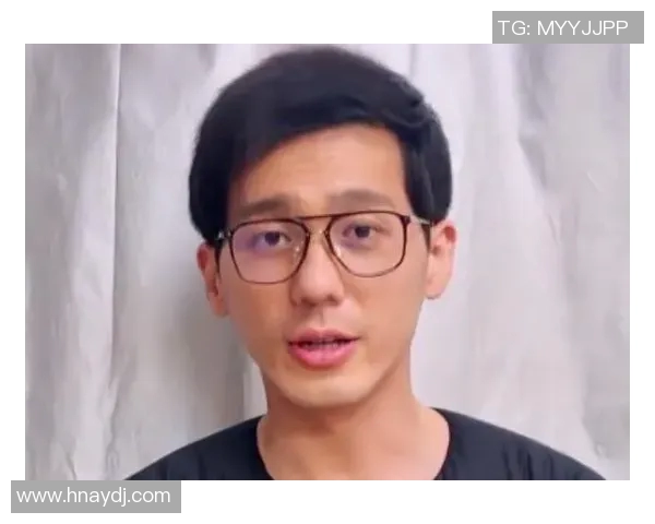 男生心目中的足球明星魅力无限帅气形象引发热议