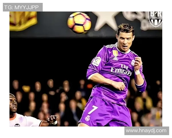 足球明星C罗惊人跳跃高度揭秘他如何在比赛中展现超凡弹跳能力